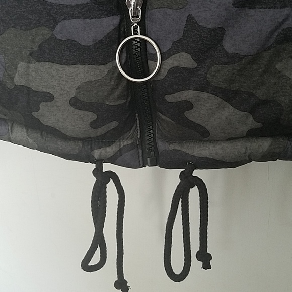 Arizona Puffer Coat - Picture 4 of 5